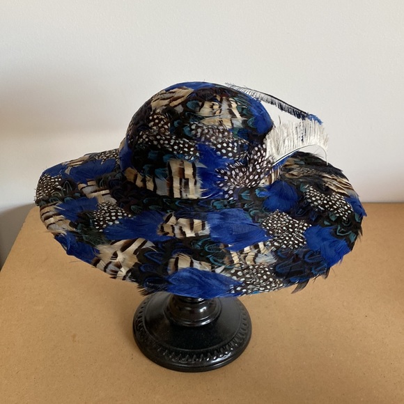 VTG Rare Jack McConnell Feather Hat. 100% Wool. Blue/Black Multi Feathers - Picture 11 of 16